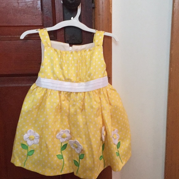 SOLD :: NWT Yellow Dress - Picture 1 of 2